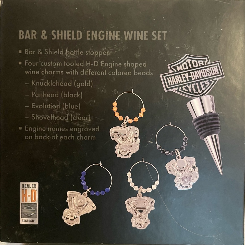 Harley-Davidson Bar and Shield wine set